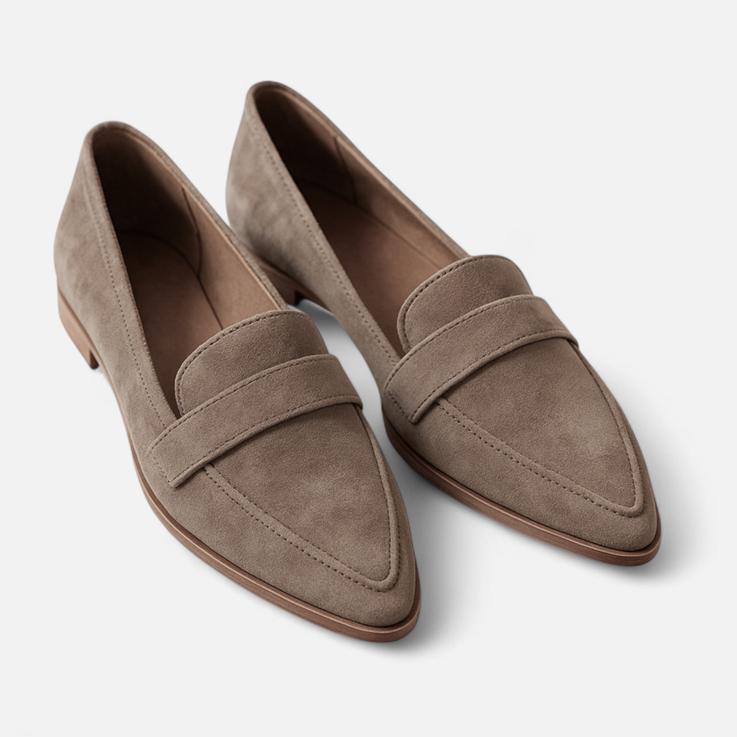 Women’s Retro Pointed Loafers
