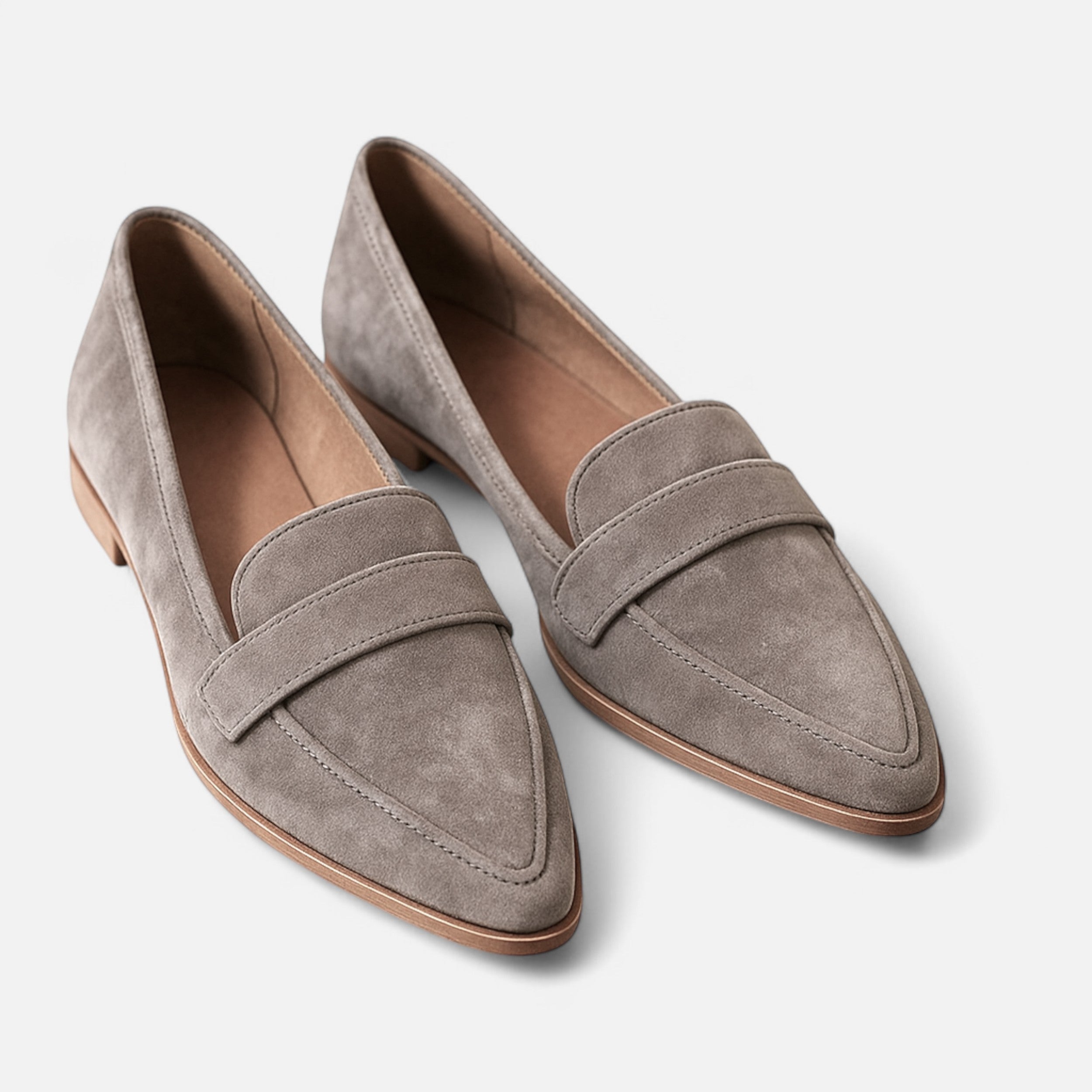Women’s Retro Pointed Loafers