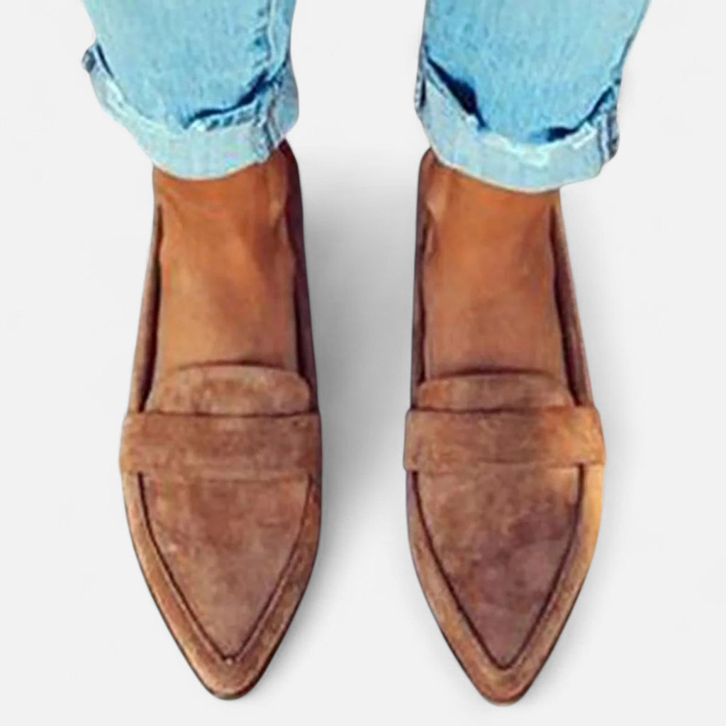 Women’s Retro Pointed Loafers